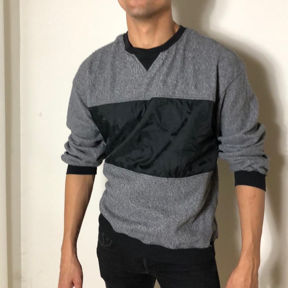 Oversized Black & Grey Sweatshirt 💦